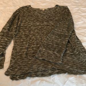 Deep side slit sweater with slight “bell” sleeve